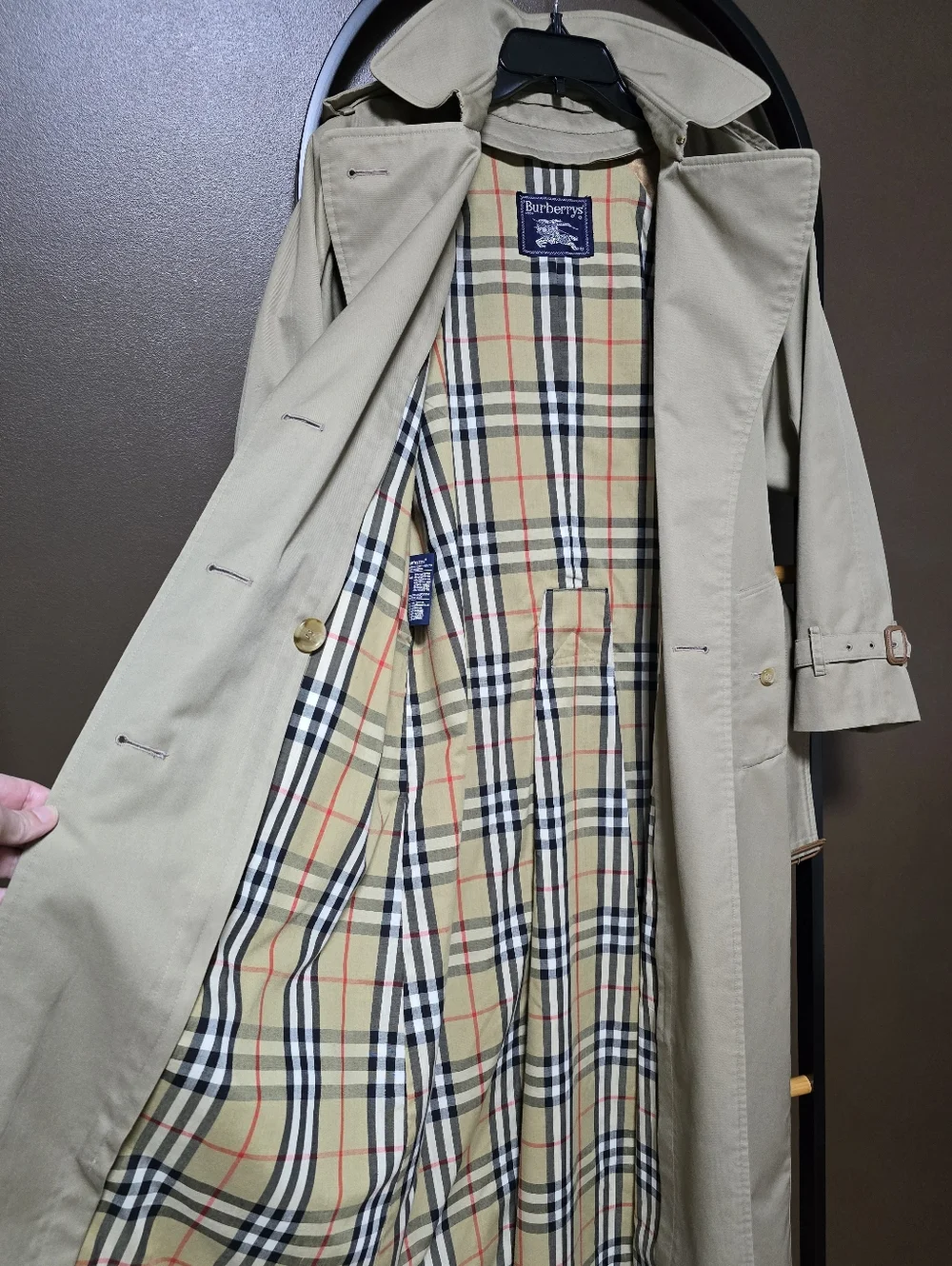 Vintage Burberry Beige Trench Coat with Removable Liner - Picture 3 of 12